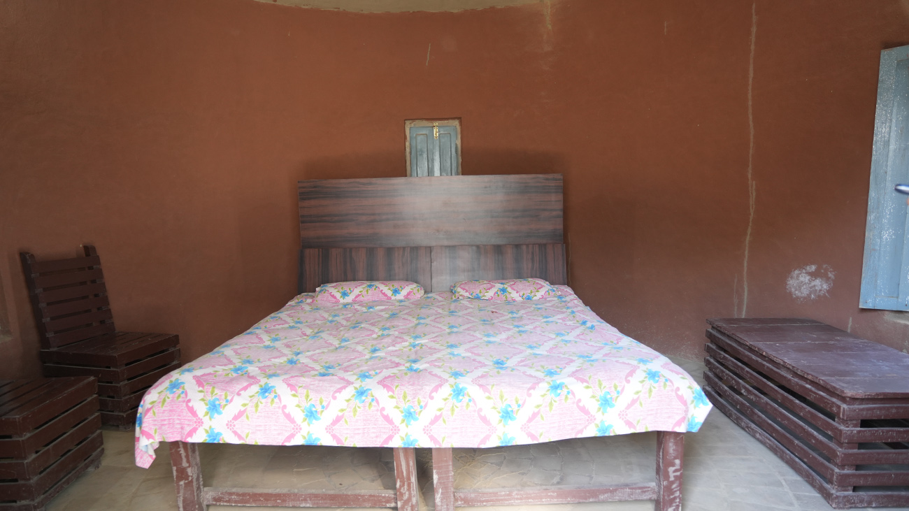 ਸਧਾਰਨ ਰਿਹਾਇਸ਼
(Basic Accommodation)